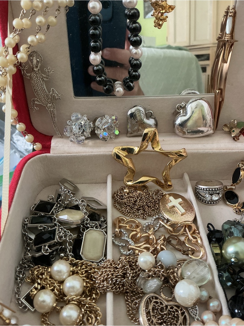 VINTAGE JEWELRY 35-Piece  BUNDLE SELLABLE & WEARABLE - Picture 6 of 12